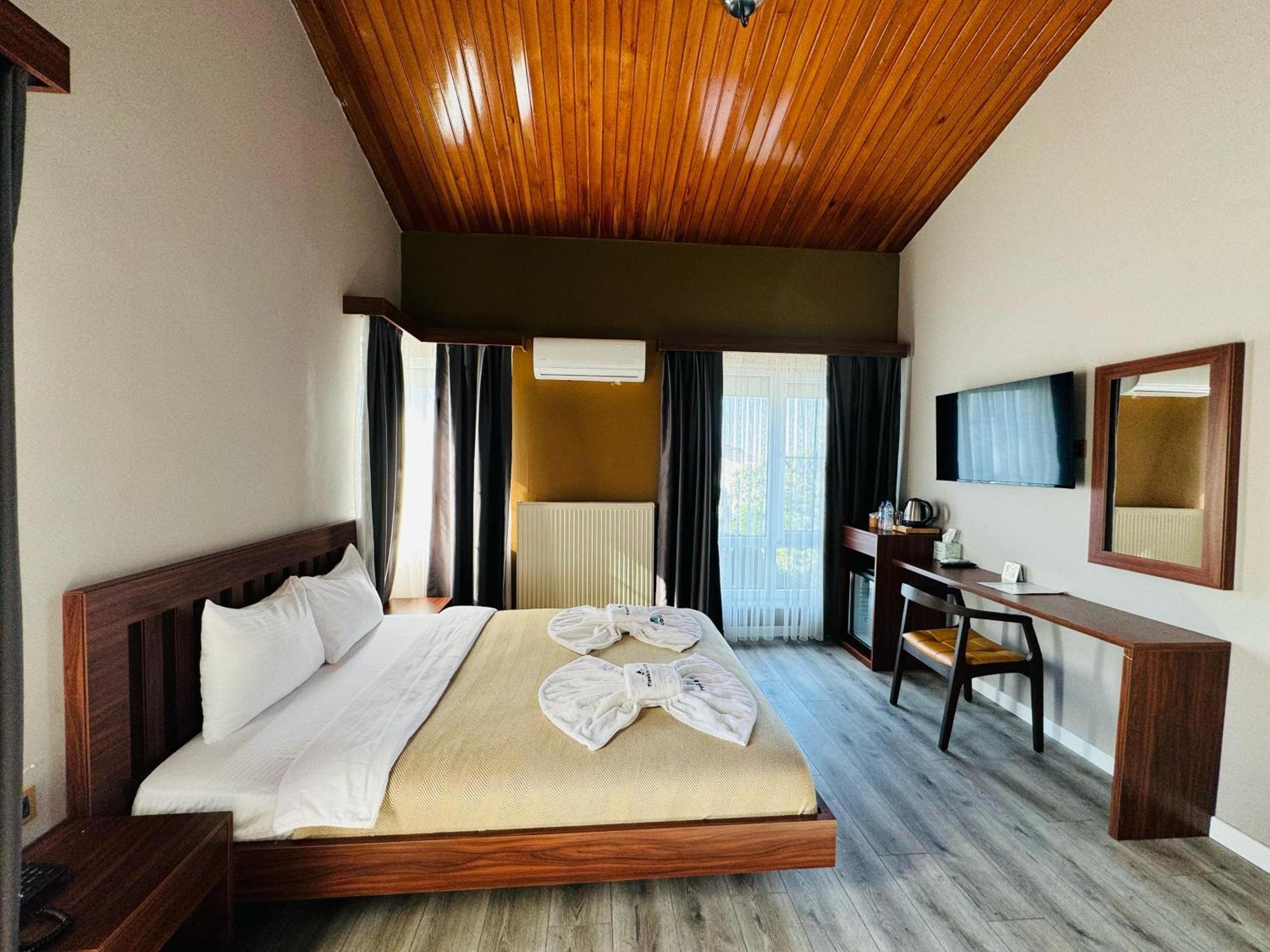 Istanbul Airport Treekos Suite Hotel Karaburun  Exterior photo