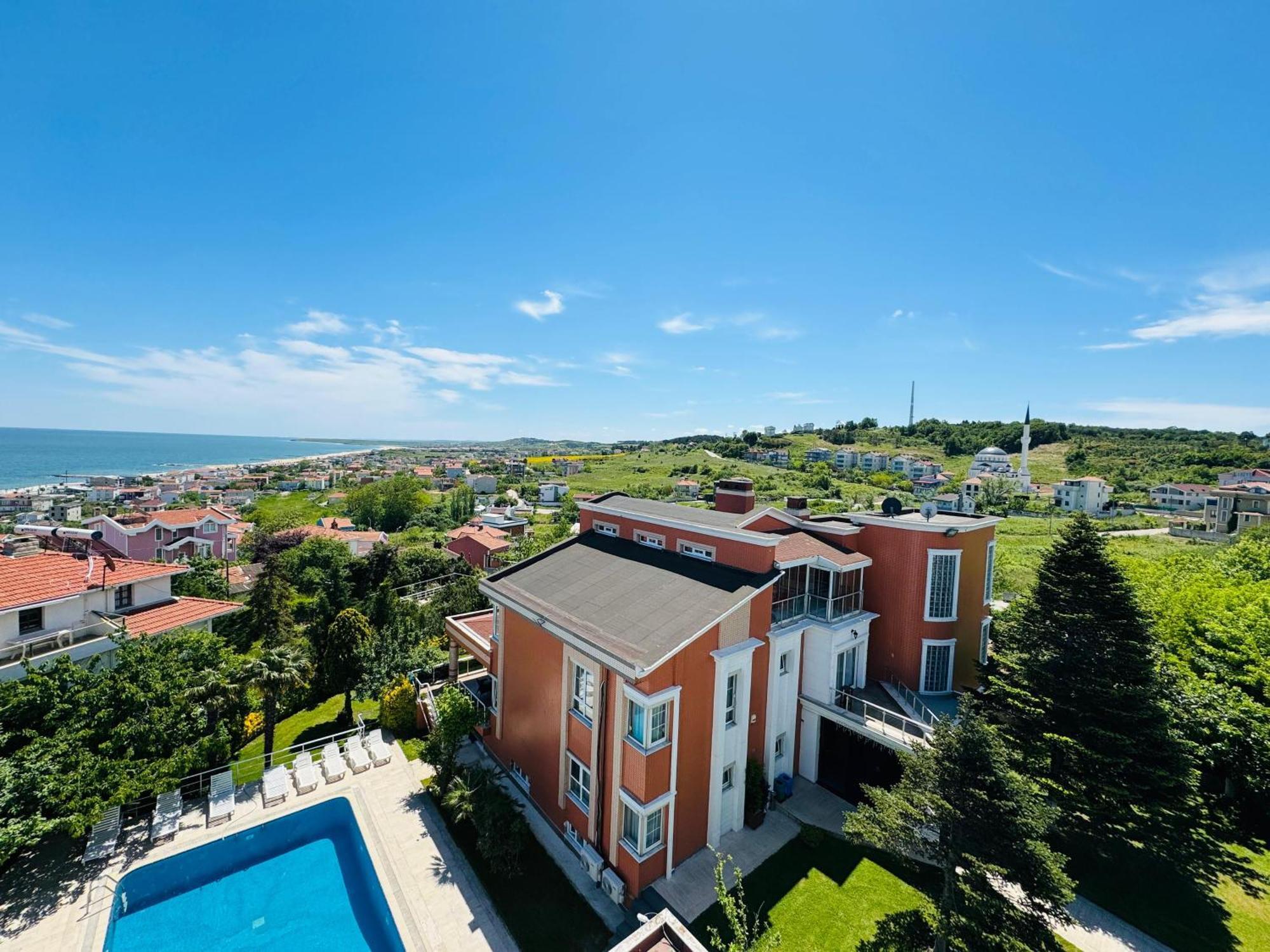 Istanbul Airport Treekos Suite Hotel Karaburun  Exterior photo