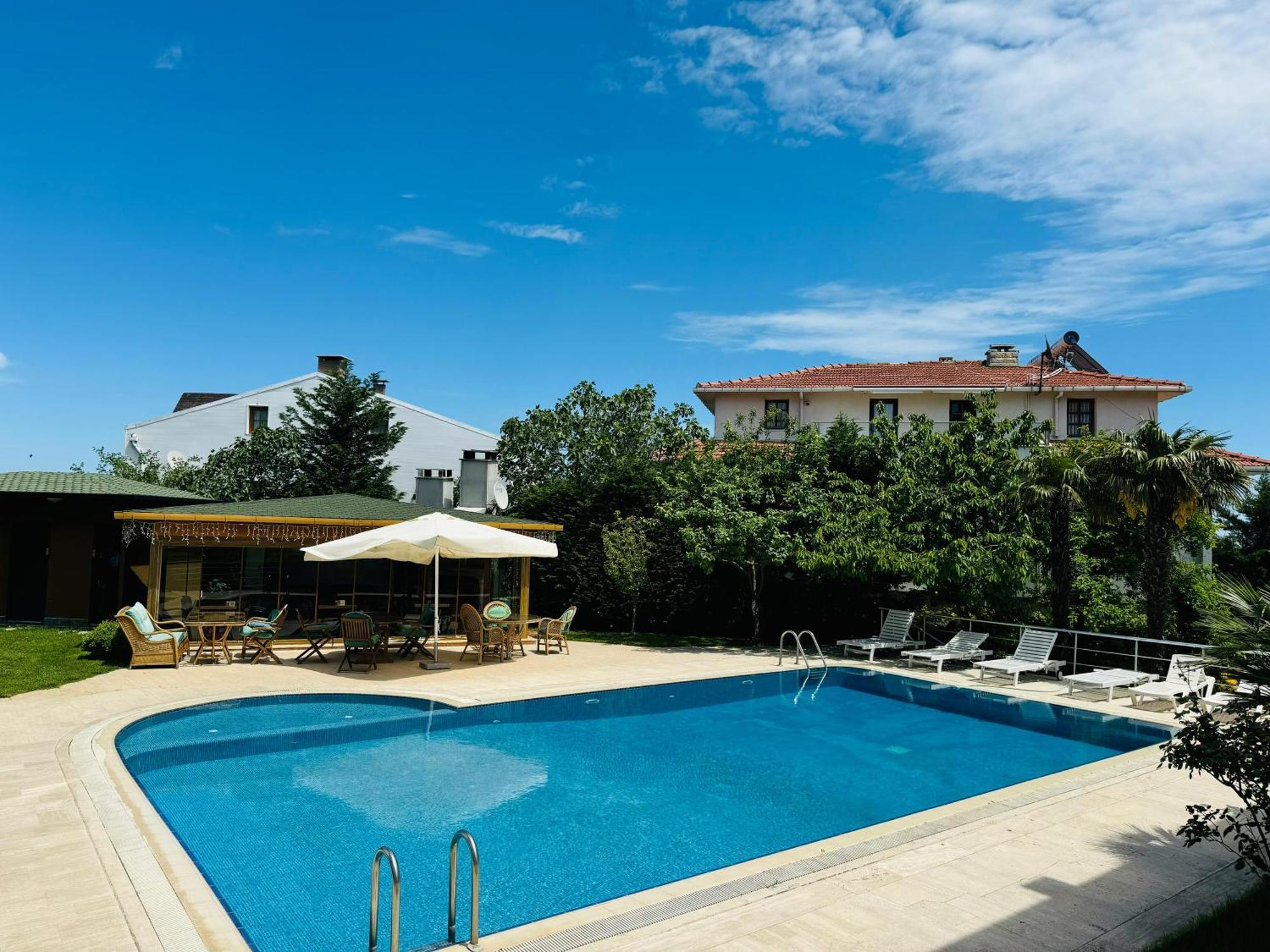 Istanbul Airport Treekos Suite Hotel Karaburun  Exterior photo