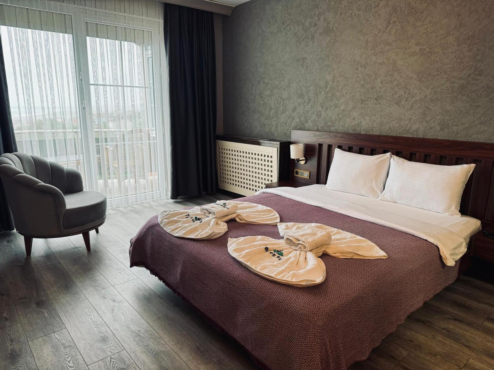 Istanbul Airport Treekos Suite Hotel Karaburun  Exterior photo