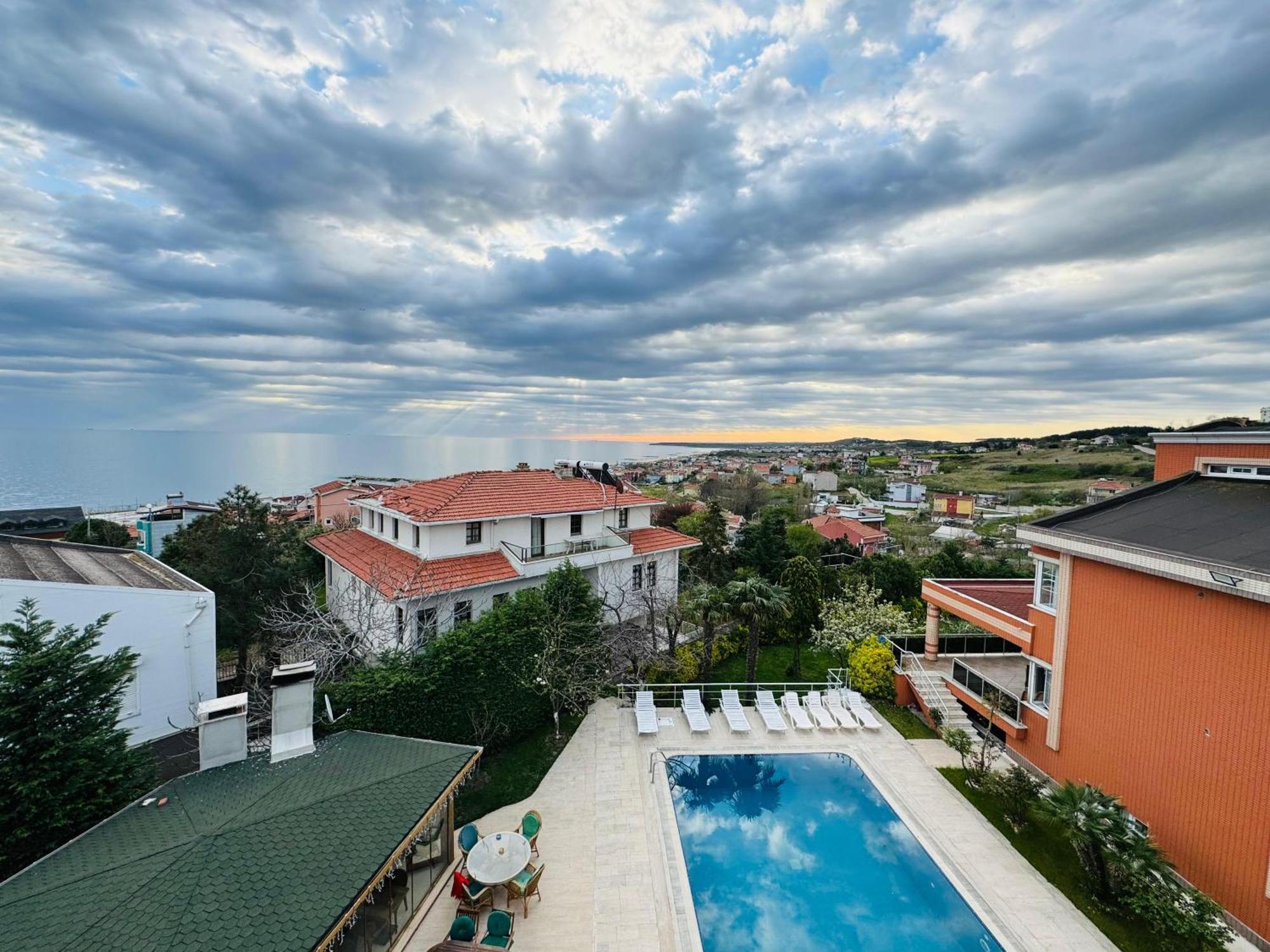 Istanbul Airport Treekos Suite Hotel Karaburun  Exterior photo